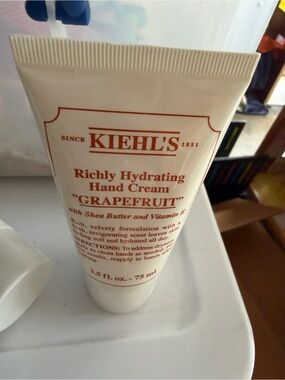 2 Kiehl's Richly Hydrating Grapefruit Hand Cream and lavender hand cream